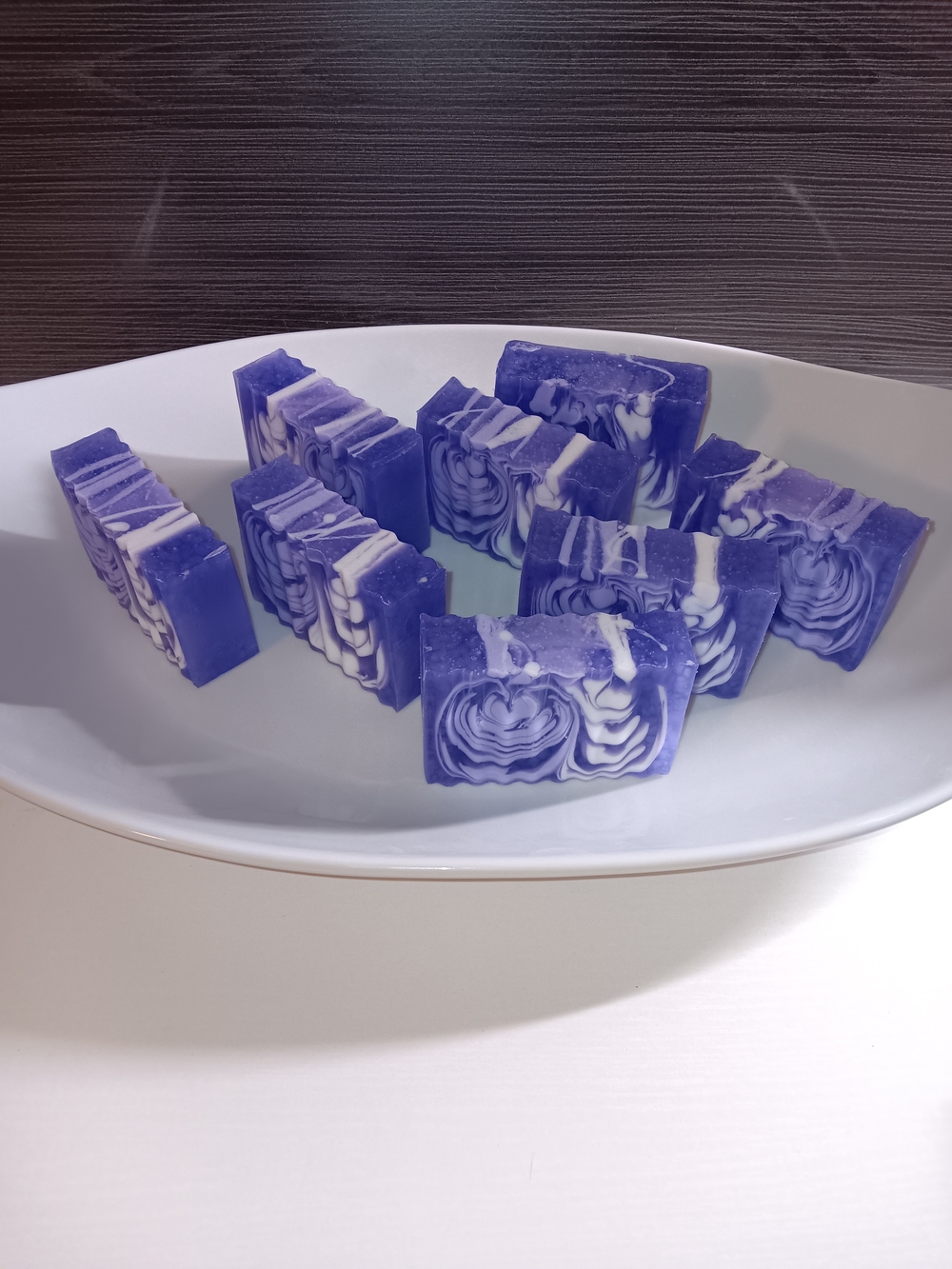 Handcrafted Lavender Soap From The U Ited Kingdom 5.8 Ounce Bars 6$ Each